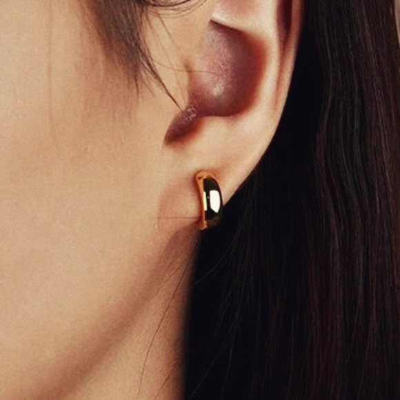 NEW Yellow Gold-Plated 925 Sterling Silver Chubby Wide 11.5mm Huggie Hoops - Picture 11 of 14